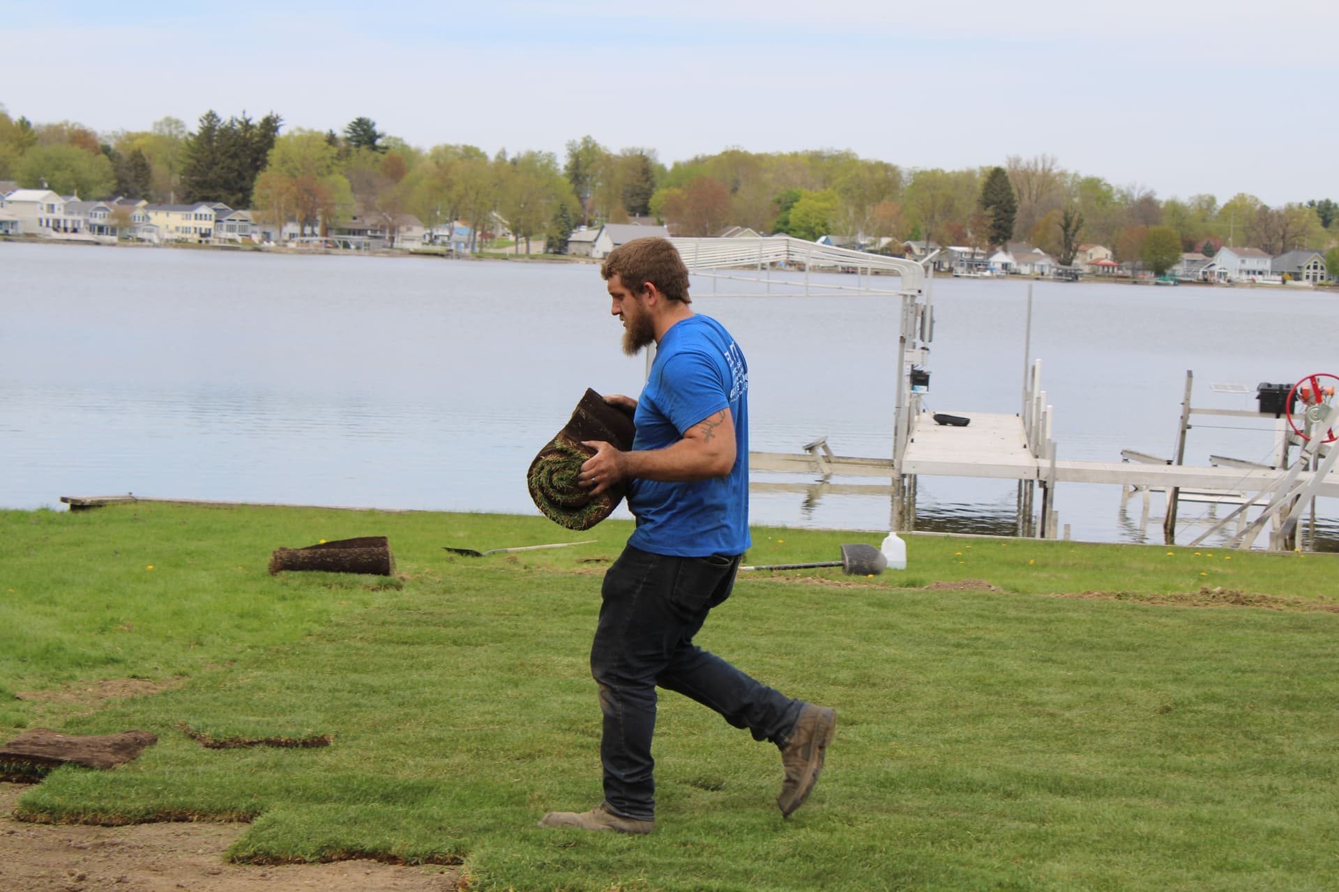 Gallery photos for Sod Installation by the Lakeside: Image #6