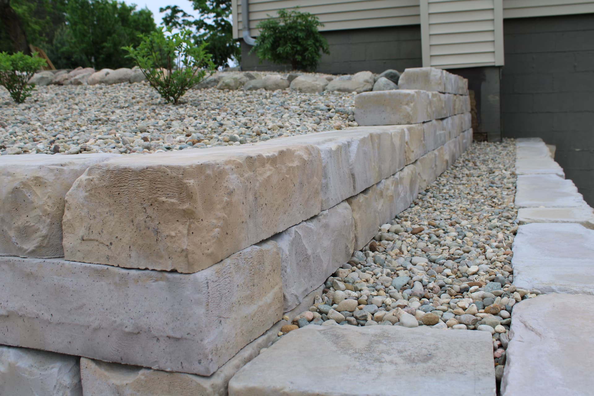 Gallery photos for Kodah Retaining Walls Charlotte, MI: Image #2