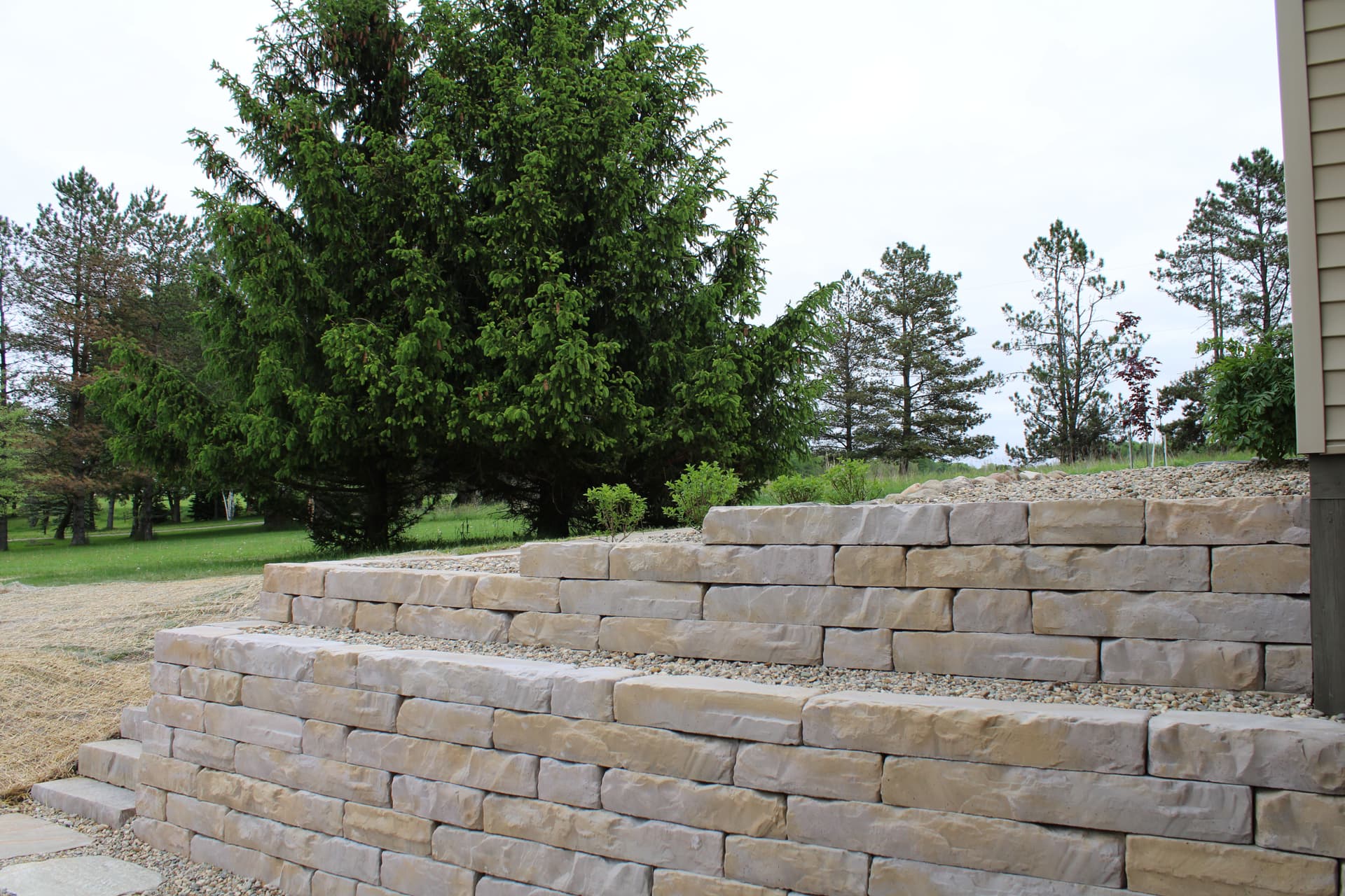 Gallery photos for Kodah Retaining Walls Charlotte, MI: Image #7
