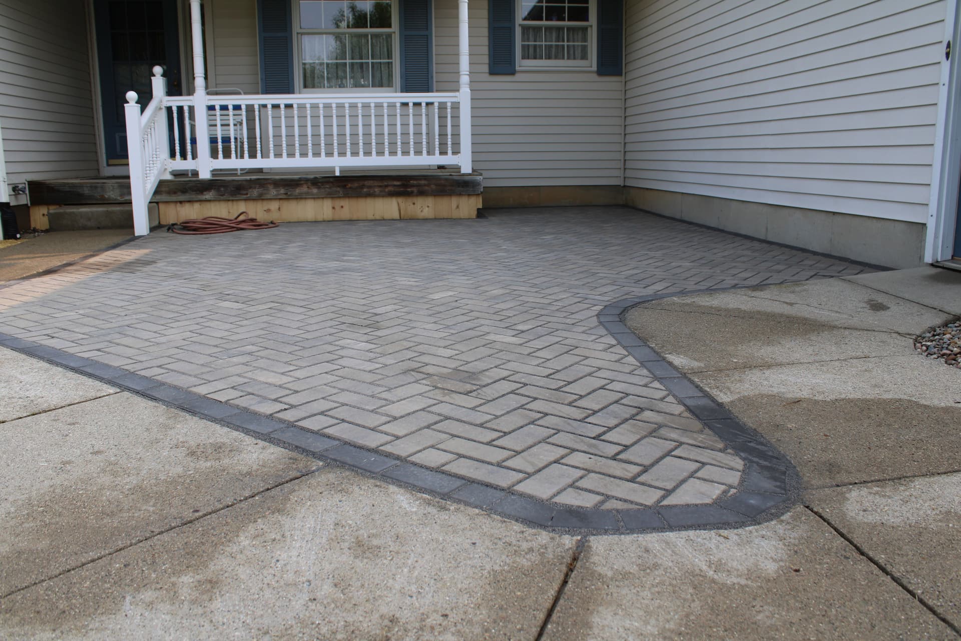 Gallery photos for Unilock Patio in Charlotte, MI: Image #7