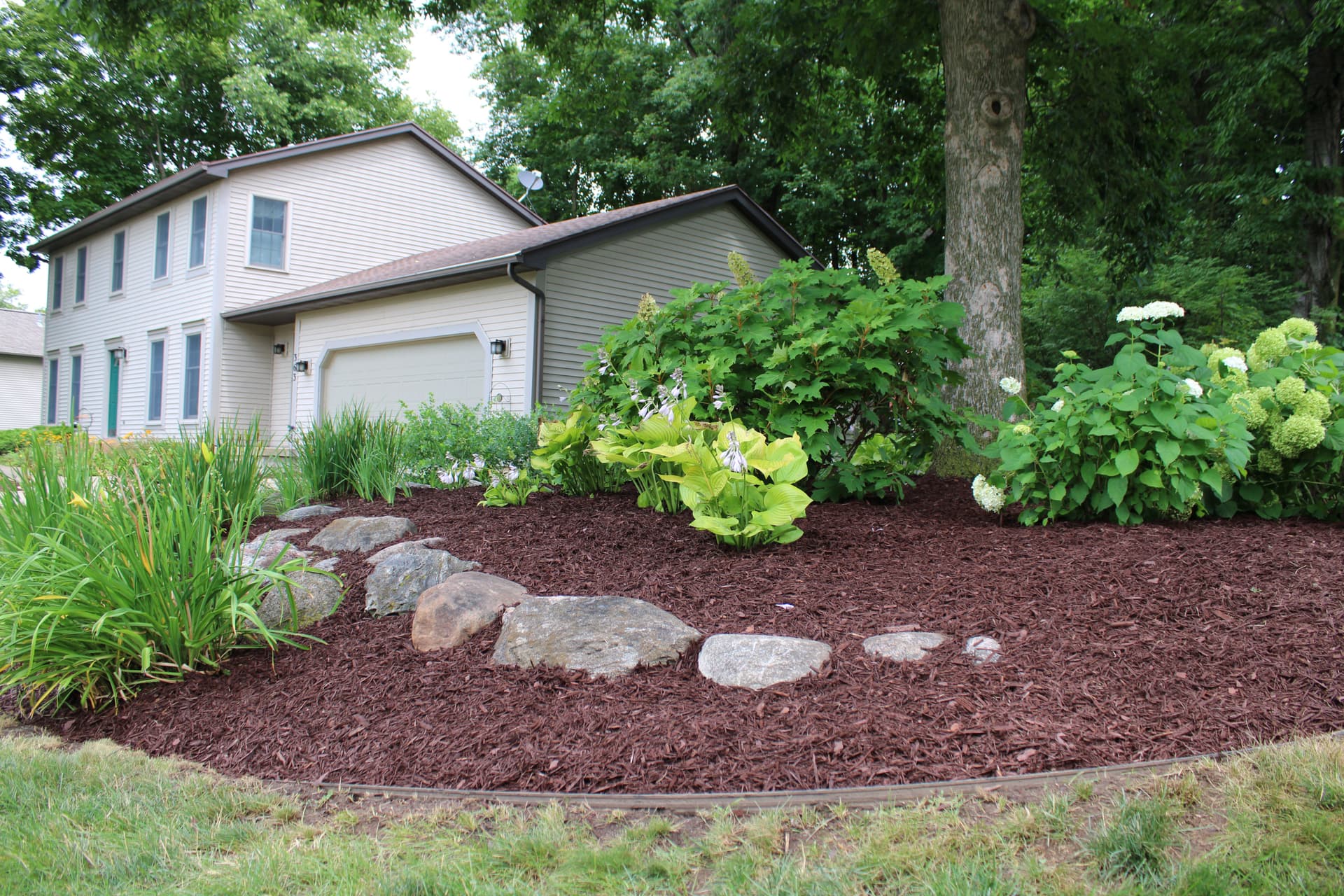 Gallery photos for Landscape Refresh in Dimondale MI: Image #5