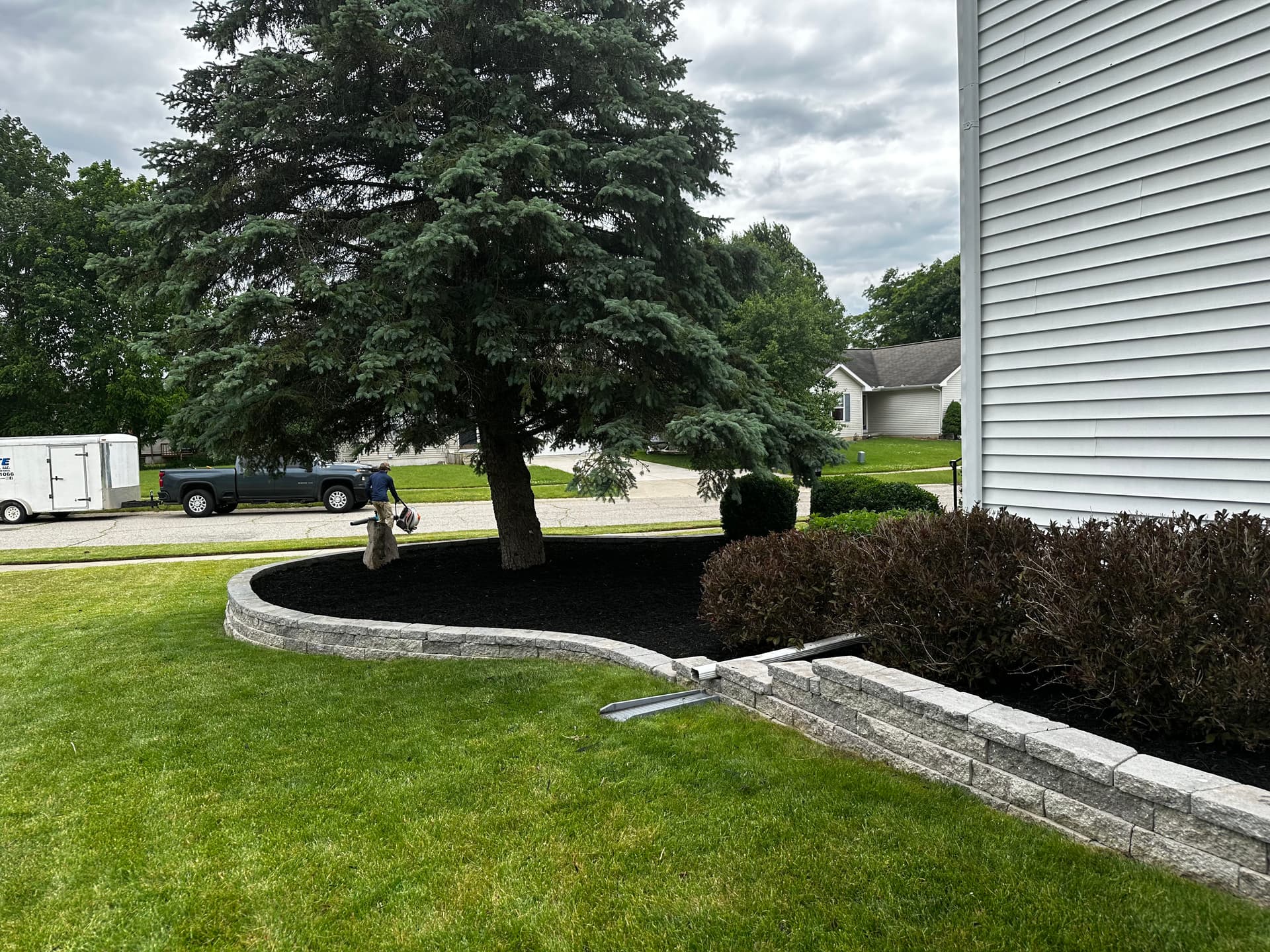 Gallery photos for NEW Landscape in Holt MI: Image #4