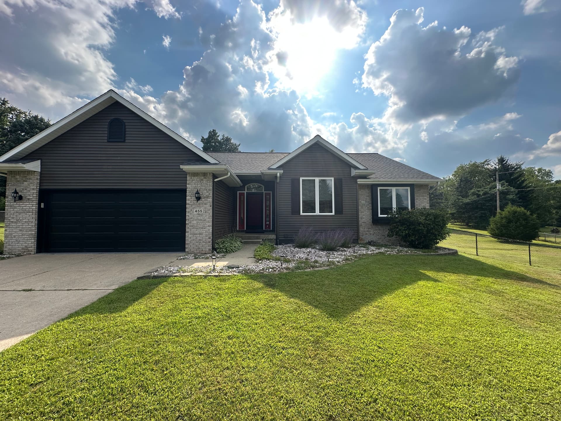 Gallery photos for Landscape Lighting in Dimondale: Image #5